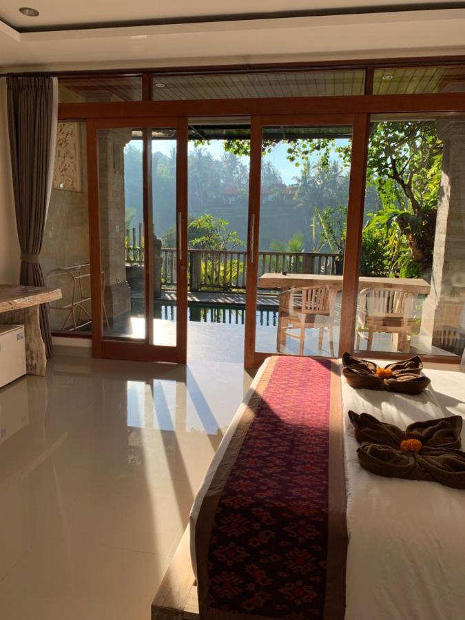 Ubud Paras Villa Luaran gambar