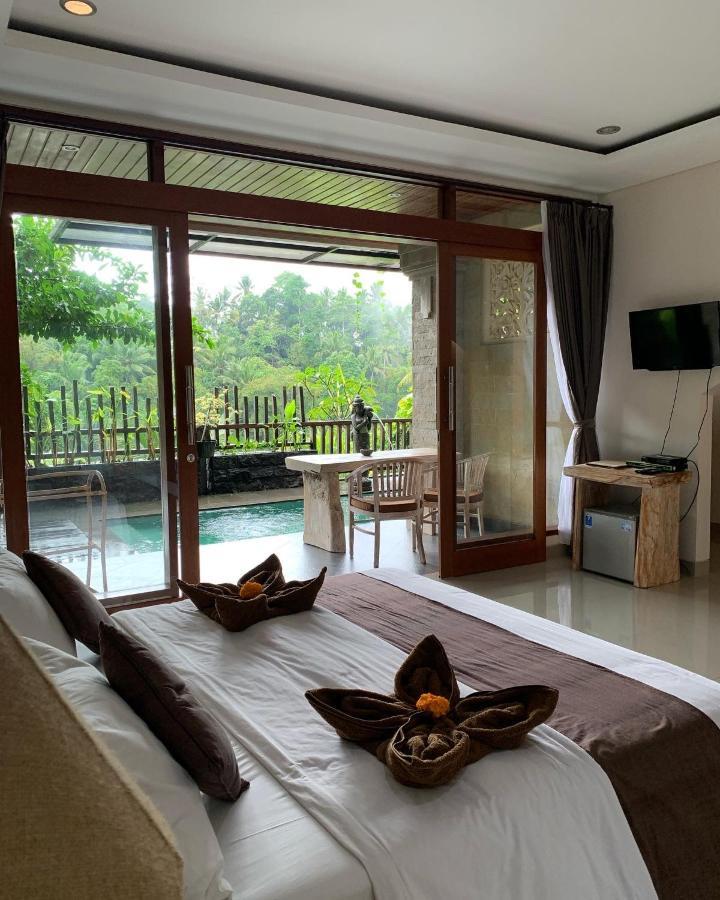 Ubud Paras Villa Luaran gambar