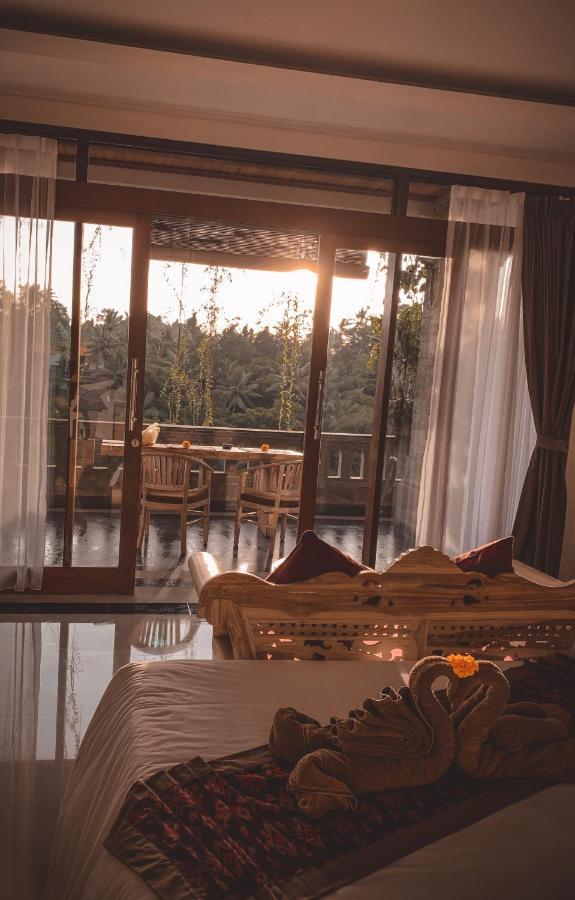 Ubud Paras Villa Luaran gambar