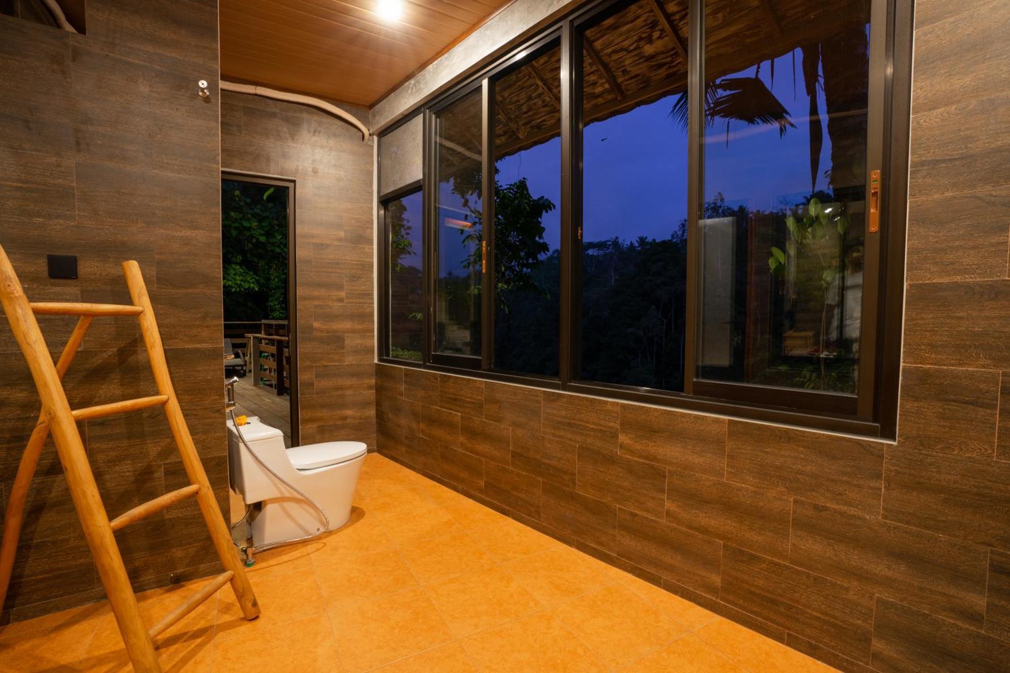 Ubud Paras Villa Luaran gambar