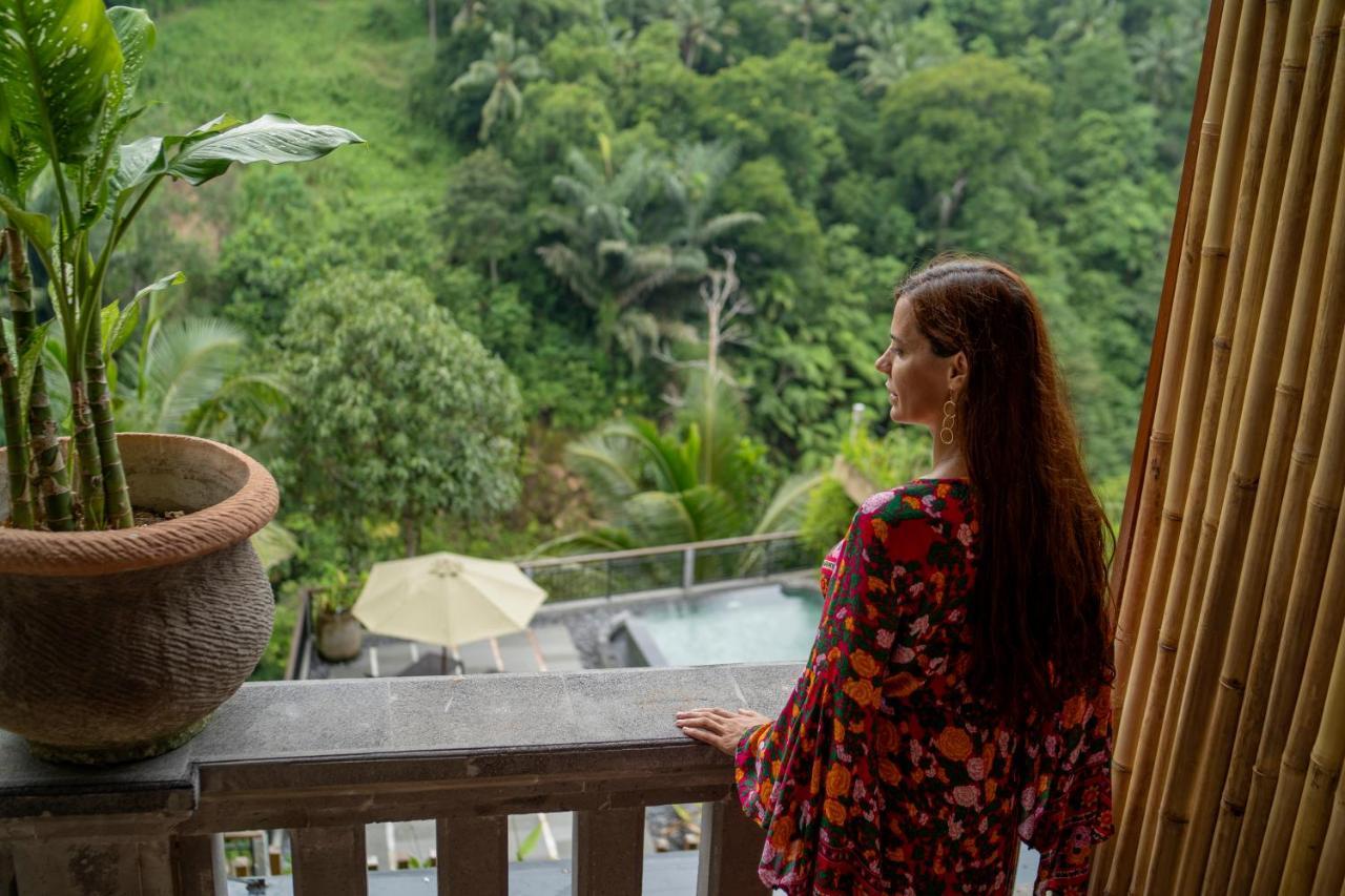 Ubud Paras Villa Luaran gambar