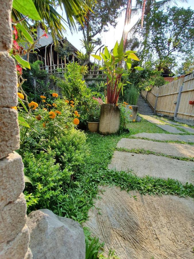 Ubud Paras Villa Luaran gambar